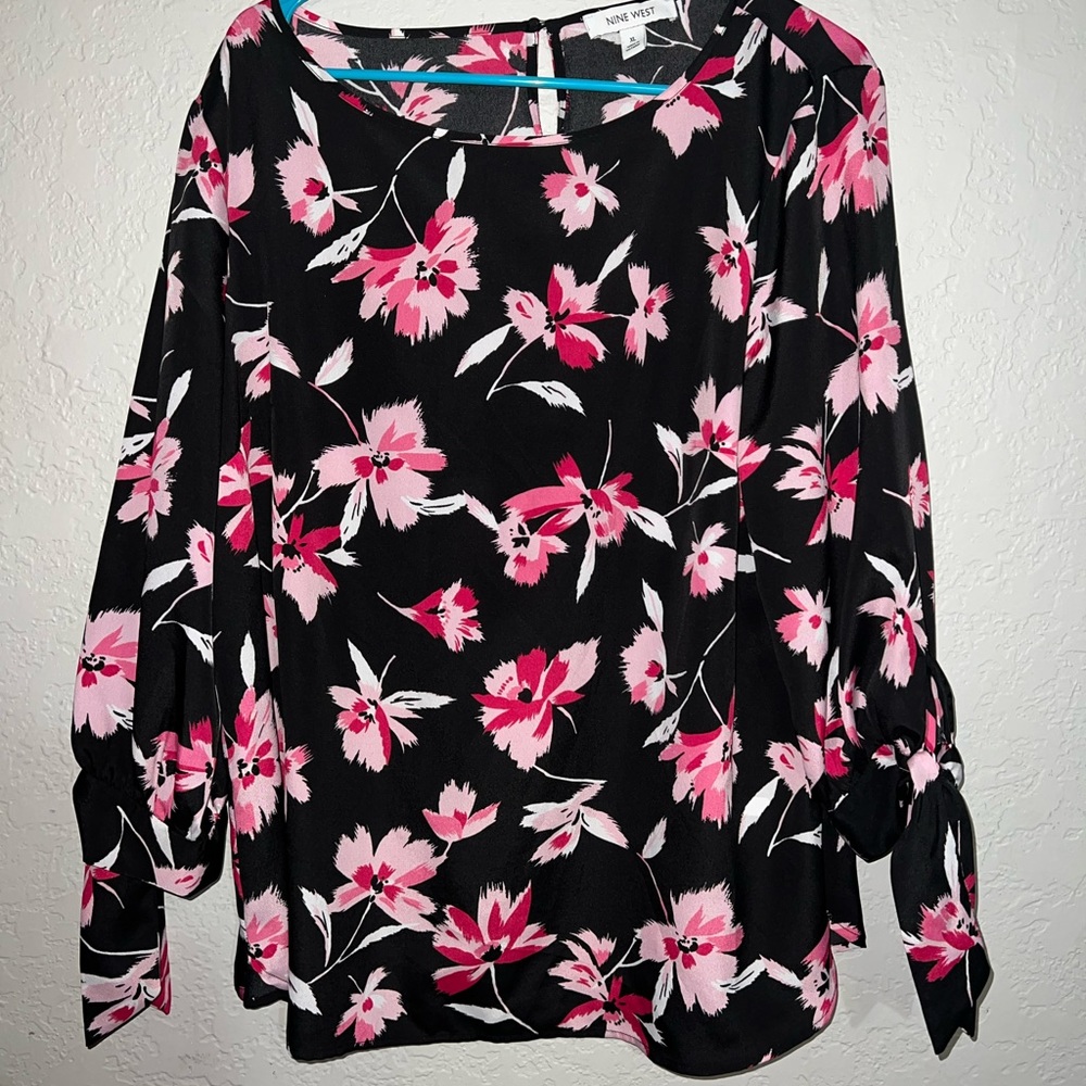 Nine West blouse size Xl